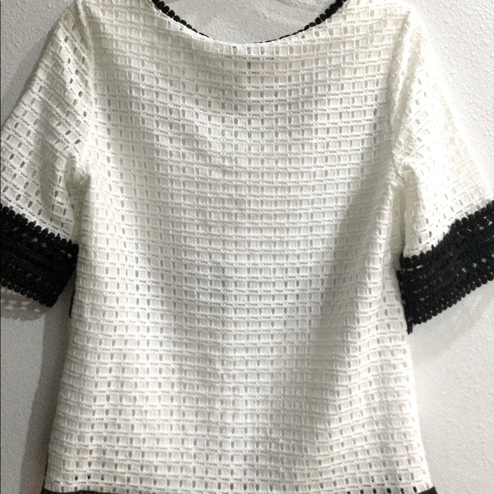 Ruffle Top - Picture 3 of 4